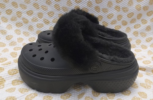 Crocs Stomp Pelz gefütterter Clog Slipper Damen Größe 7uk Herren Größe 6uk schwarz - Bild 3 von 12