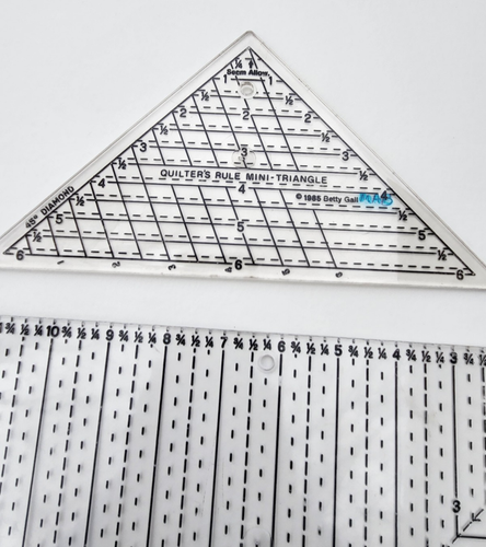 Betty Gall Quilters Rule Square Block Lap Board 12.5" x 12.5" + Mini Triangle - Picture 2 of 11