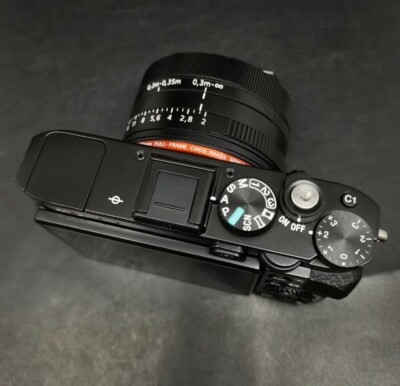 Sony RX1R Mark II 35mm Full Frame Compact Digital Camera Black (Preowned)