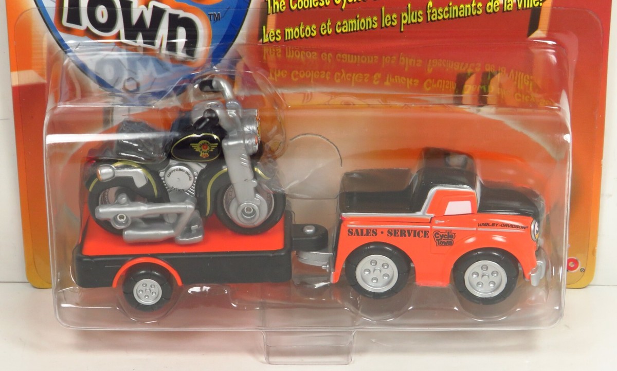 Maisto Harley Davidson Cycle Town Road Trip Pickup Truck Trailer