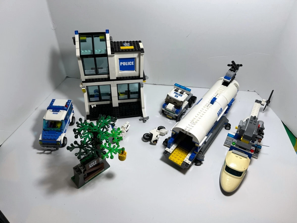 LEGO Partials Police LOT Station 7744 truck 60139 Van 4440 Helicopter 4439