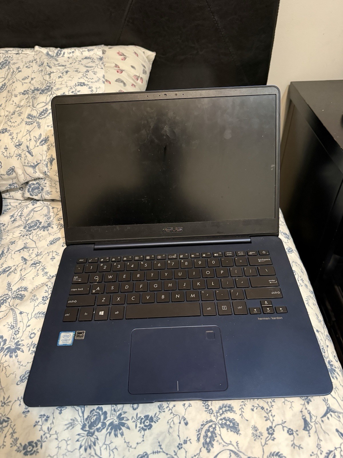 ASUS ZenBook, 14-Inch Laptop, with Intel Core i7-7500U, Windows 10 Home