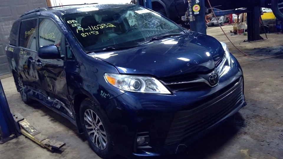 Sistema de prechoque con canastilla delantera para cinturón de seguridad compatible con SIENNA 10302029 18-20 Foto 2 de 4