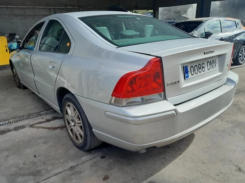 30637142 Enfriador Egr para VOLVO S60 BERLINA D5 2004 8328527 - Imagen 8 de 10