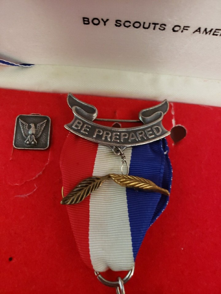 1980s EAGLE SCOUT BSA Rank MEDAL & 2 PALMS Gold Bronze Award Badge BSA