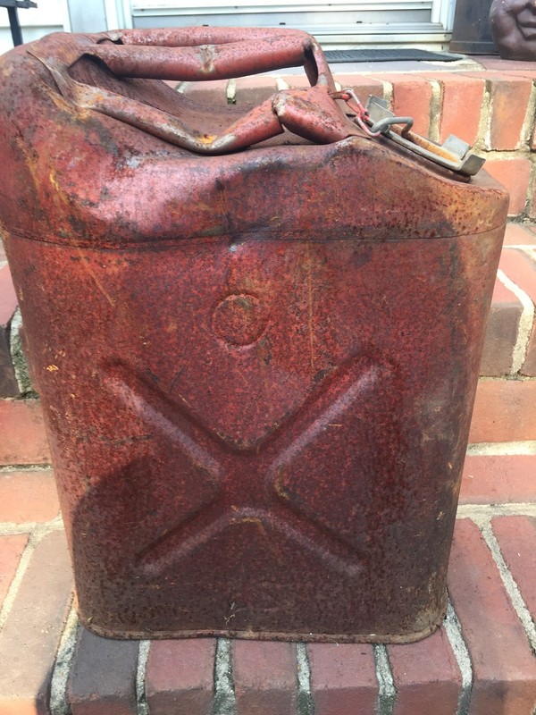 Vintage Military Gerry Jerry Can, Rusty USMC 20-5-77 DOT 5L, as is with dents