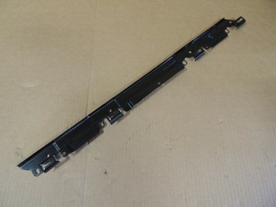 Fit For Chevy Silverado/Sierra 1999-2006 Rear Door Sill Bracket Left or Right