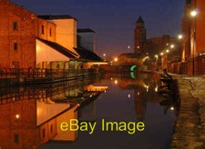 Photo 6x4 Wigan Pier and the Leeds & Liverpool Canal Wigan Pier tipper on c2006