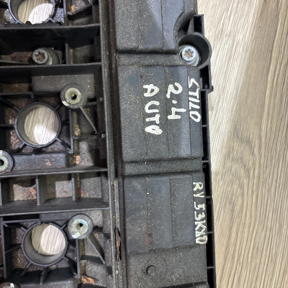 CUBIERTA BALANCÍN FIAT STILO 2.4 20V AUTO VELOCIDAD ABARTH BER Foto 3 de 4