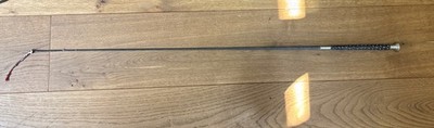 Vintage schwarz gedrehtes Leder 36'' lang Pferd Crop Peitsche