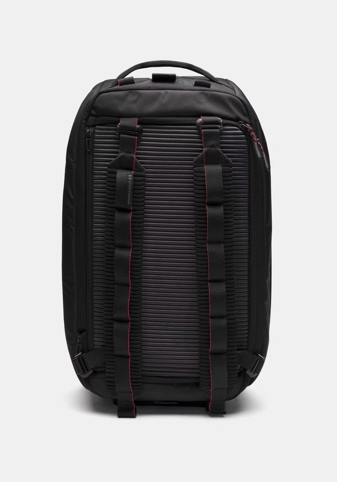 Mochila de lona Under Armour sin peso Foto 2 de 4