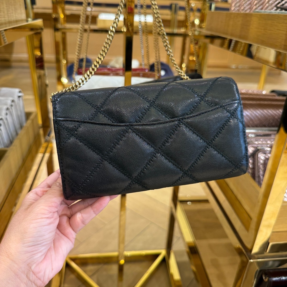 Tory Burch 刺繍ショルダーバッグ TORY BURCH（トリーバーチ） 並行輸入 ショルダーバッグ ウィラ 153371