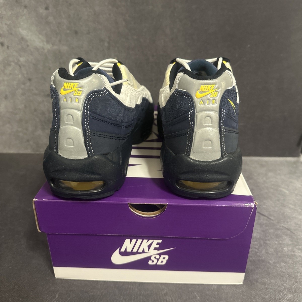 Eric Koston x Nike SB x Air Max 95 Obsidian Speed Yellow Size 10