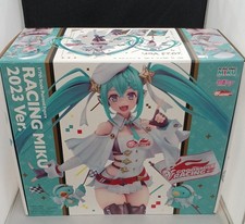 Hatsune Miku Figure Good Smile Racing Racing Miku 2023 VER.