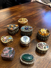 Lotto 9 piccole scatoline portapillole vintage decorate a mano