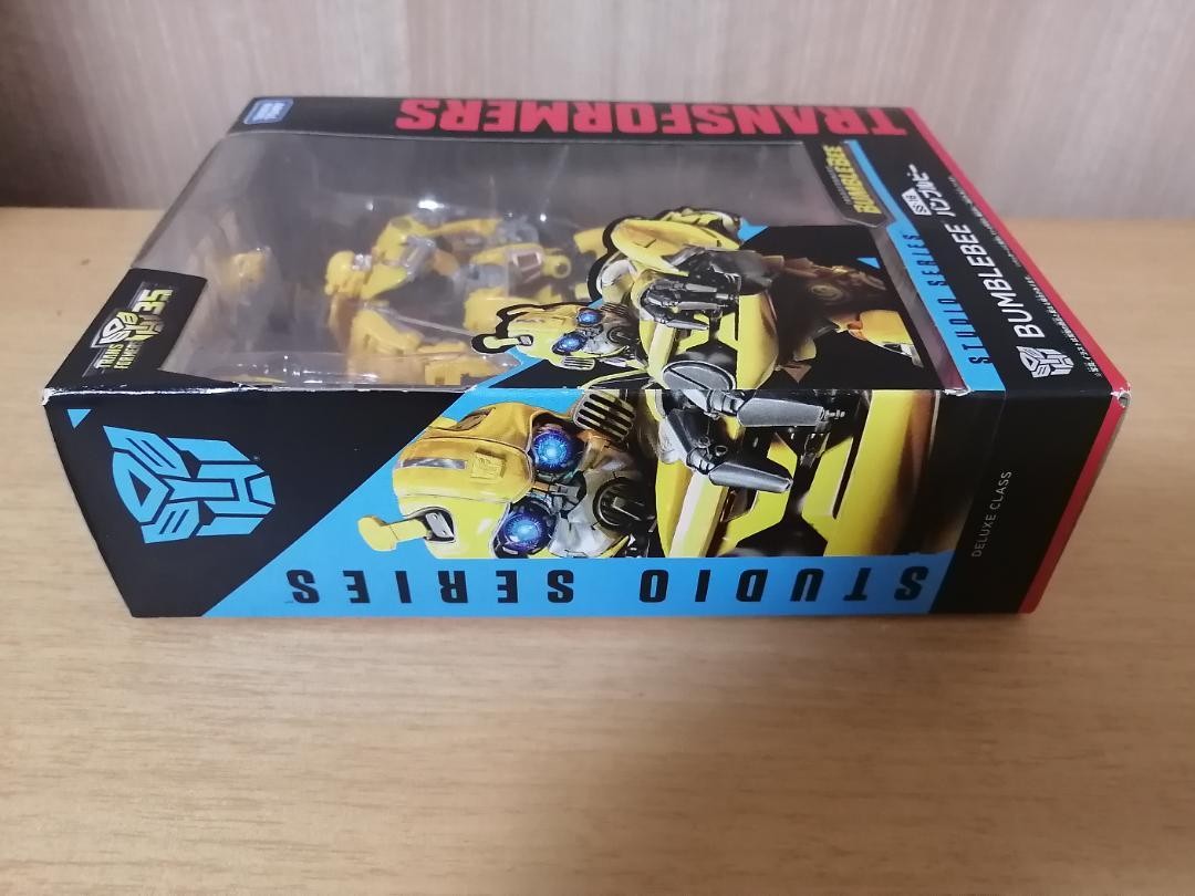 Takara Tomy Transformers Bumblebee SS-16 Figure Top Mint