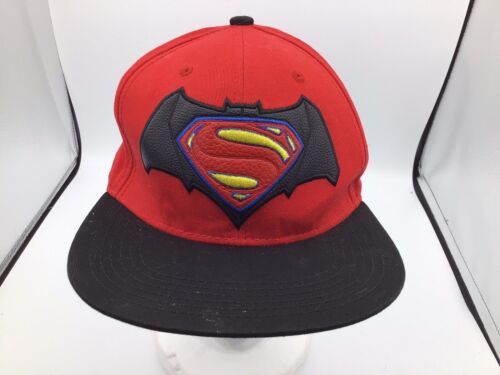 Batman v Superman Dawn of Justice Snapback Ball Cap Red - Picture 1 of 6