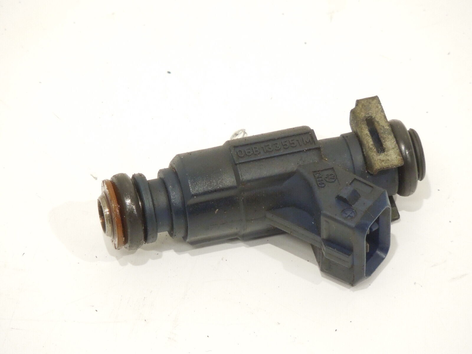 Audi A4 B6 1.8T AVJ AMB BFB Petrol Fuel Injector 06B133551M 