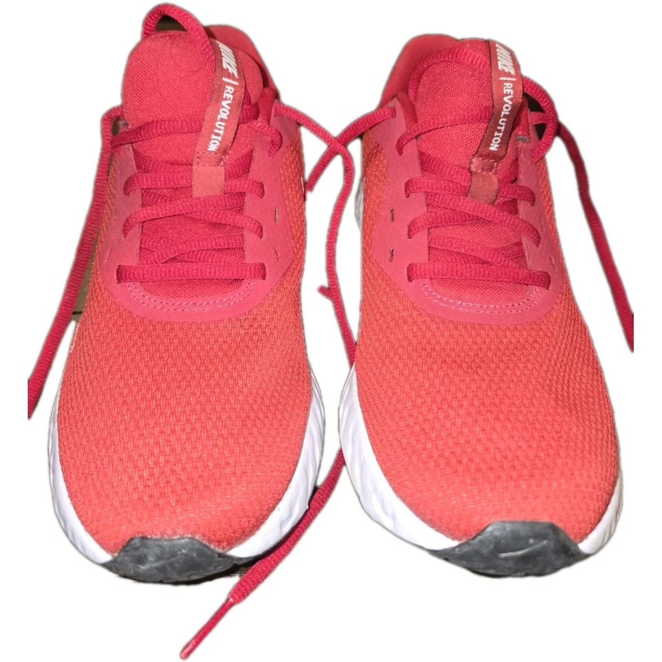 Men's Nike Revolution 5 Gym Red / White BQ3204-600 Size 7 WOMEN Size 9 - Image 3 of 4