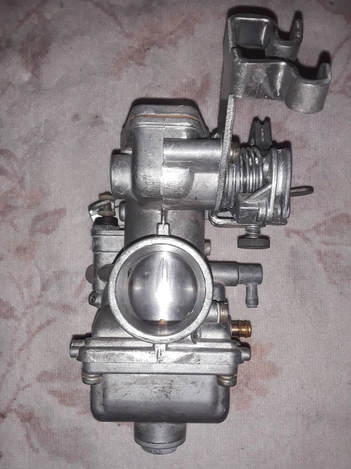 Carburador Yamaha TT500 TT 500 1976 77 Early Mikuni 1T1 60 76-81 Ahrma OEM Foto 3 de 4