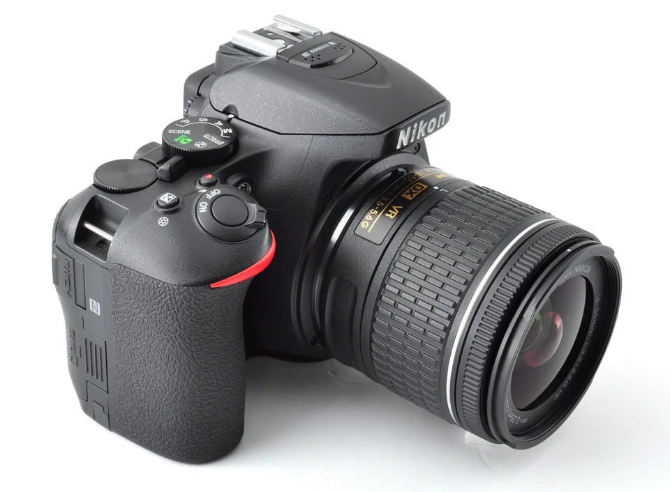 Nikon D5600 Black 24.1MP DSLR Camera 18-55mm VR Lens Kit [1226 Shots Top-MINT] - Image 4 of 4