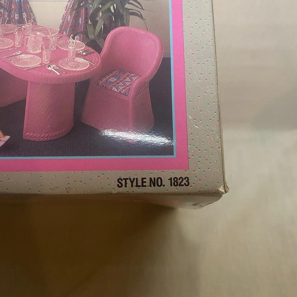 1993 BEVERLY HILLS СТОЛОВАЯ КОМПЛЕКТ #1823 * НОВЫЙ * В КОРОБКЕ - Изображение 4 из 4