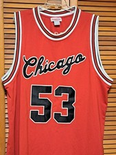 Vintage NBA Hardwood Classics Mitchell & Ness 1975 - 76 Chicago GILMORE #53...