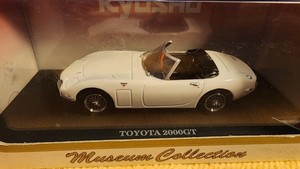 1:43 Kyosho Toyota 2000 GT Roadster Open Top Car White 