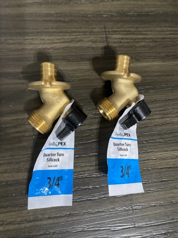 Lot-2 Apollo 3/4 in. Brass PEX-B Barb x 3/4 in. Garden Hose Thread, Brass - Image 3 of 4