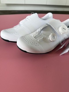 adidas Vueltano Rennradschuhe Größe 43.5 ohne Cleats Weiß