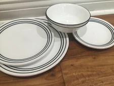 Corelle Vitrelle Brilliant Black Beads Dinnerware 8 Pieces 2 place settings