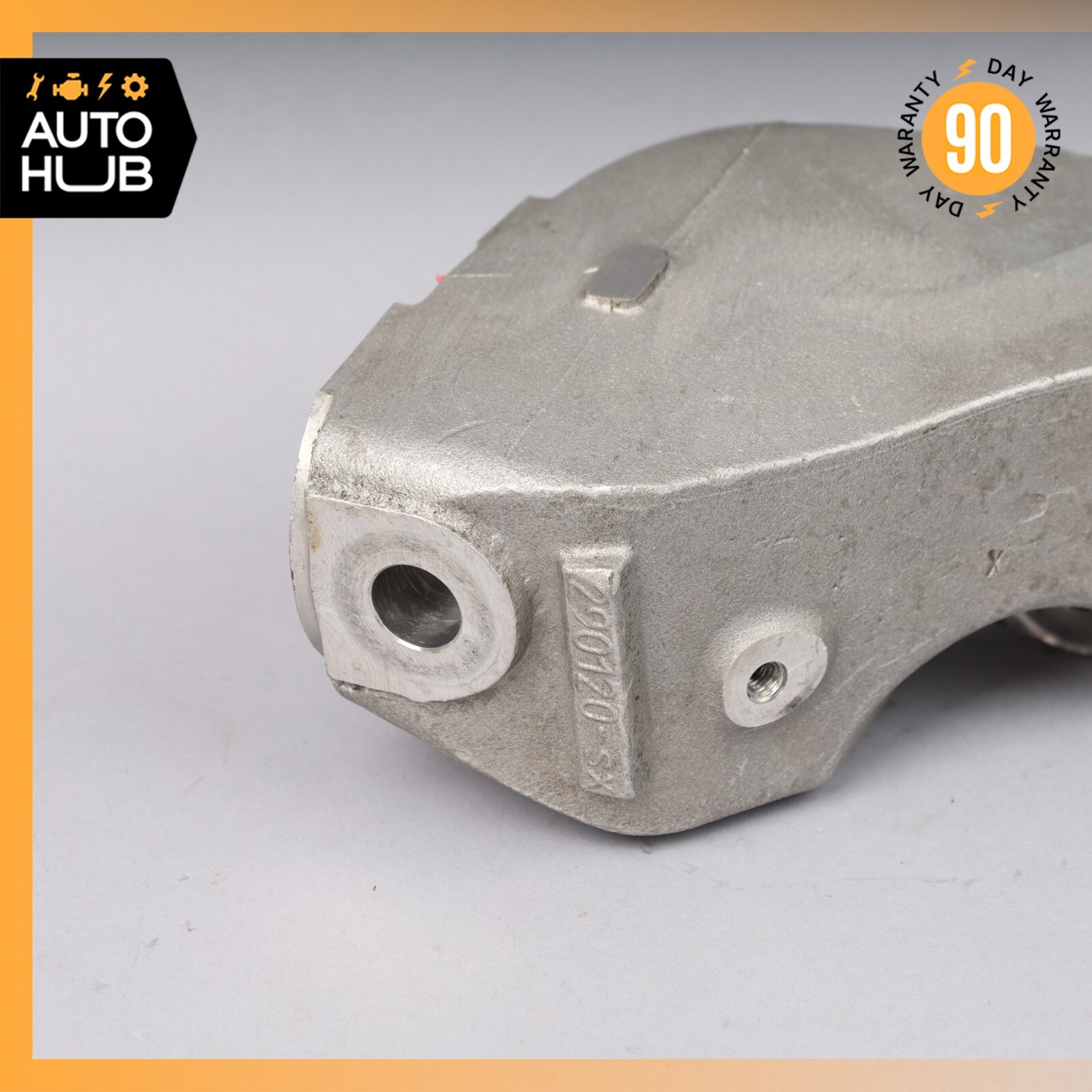 14-18 Maserati Ghibli 3.0L Engine Motor Bracket Mount Left Driver Side OEM 51k
