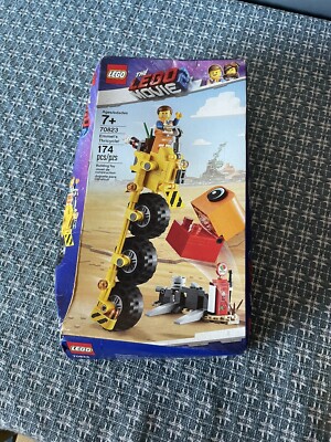 The LEGO Movie 2: Emmet's Thricycle! Set 70823 MIB Sealed Damaged Box