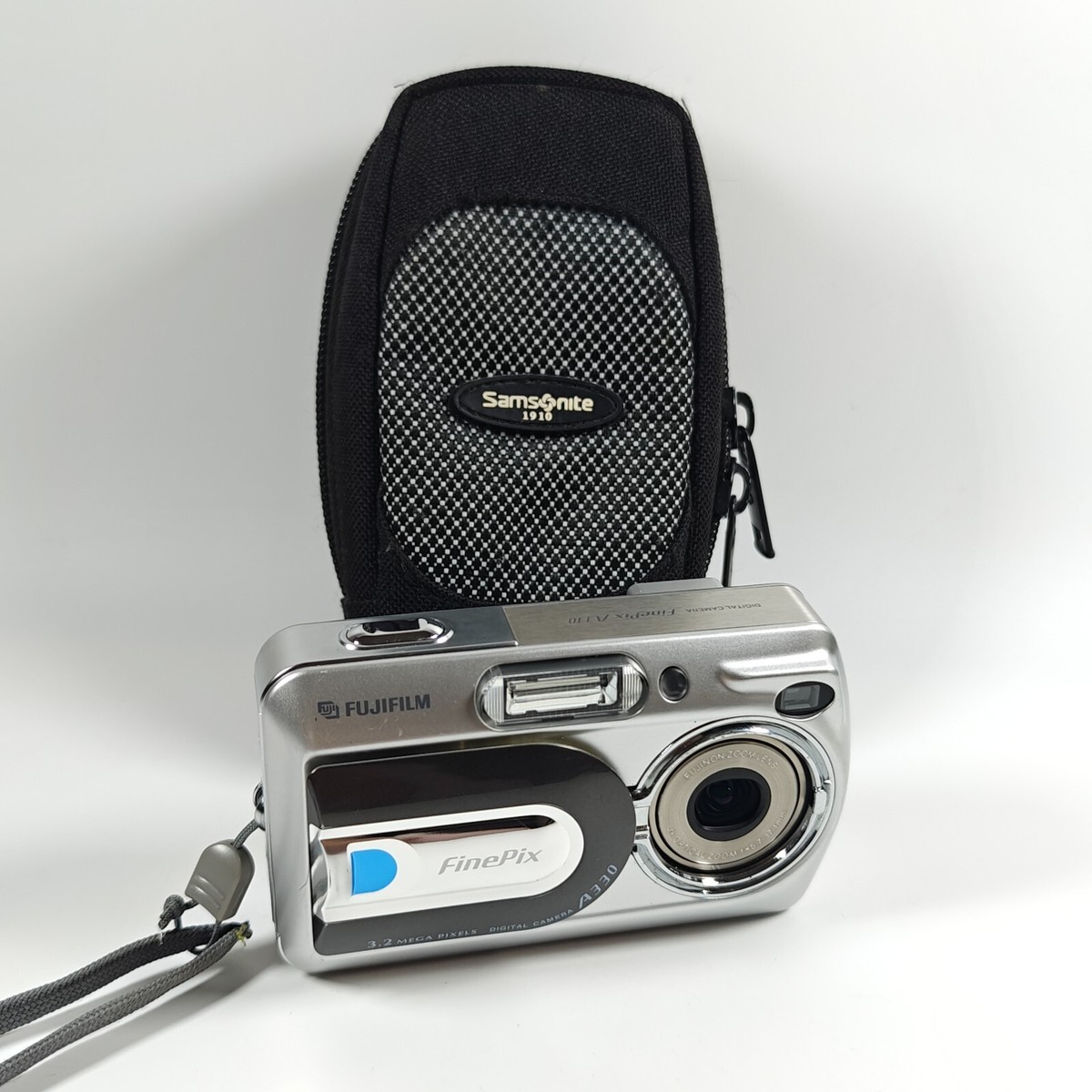 動作品 コンデジ レトロ CCD FUJI FILM FinePix A330 Fujifilm FinePix A330 3.2MP Digital Camera - Silver