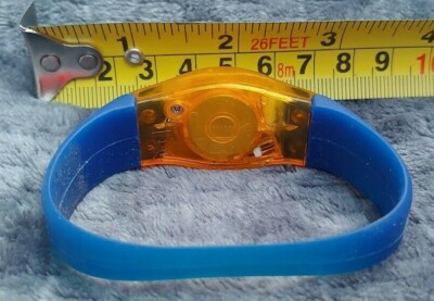 Vintage Buffalo Sabres NHL Watch First Niagara Bank Blue Gold Rare HOCKEY