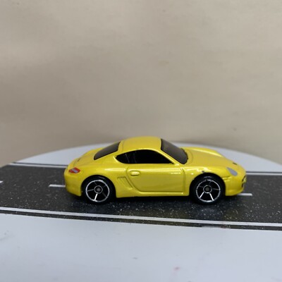2007 Hot Wheels New Models #32 Porsche Cayman S Coupe Yellow w/OH5 1:64 