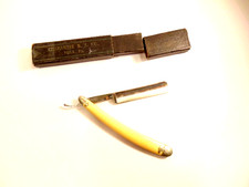 old Barber Supply Co. ( B.S. Co.), Phila., PA "Jewel" straight razor with box