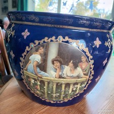 Vase bleue peint 19 eme siecle peinture femmes porcelaine faience