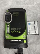 Olympus Stylus Tough TG-870 Digital Camera