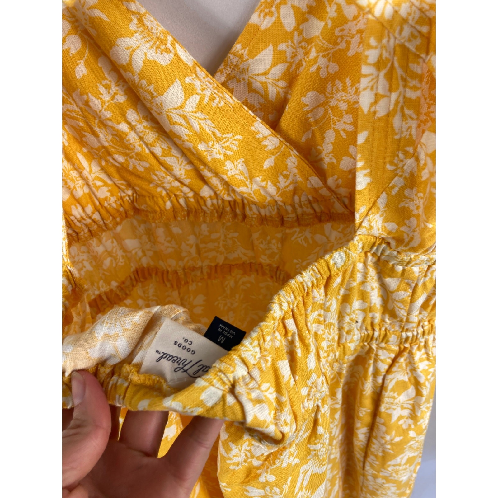 Universal Thread Floral Patterned Yellow V Neck S… - image 4