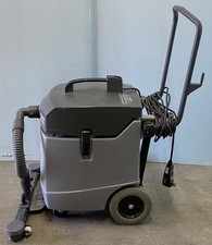 Nilfisk Advance GW 4512 12-Gal. Wet/Dry Vacuum Water Pickup Squeegee 56209806 1