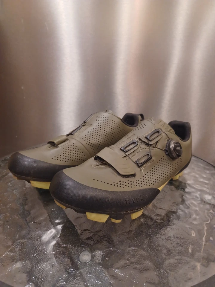 Zapatos de ciclismo Fizik X5 Terra para hombre EU 42.5, US 9.5 verde militar/verde oscuro Foto 3 de 4