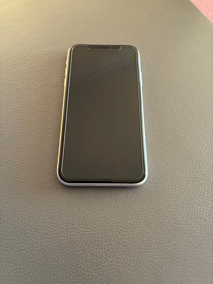 Apple iPhone XR A2105 (GSM) - 64GB - weiß, sehr guter Zustand - Bild 2 von 4