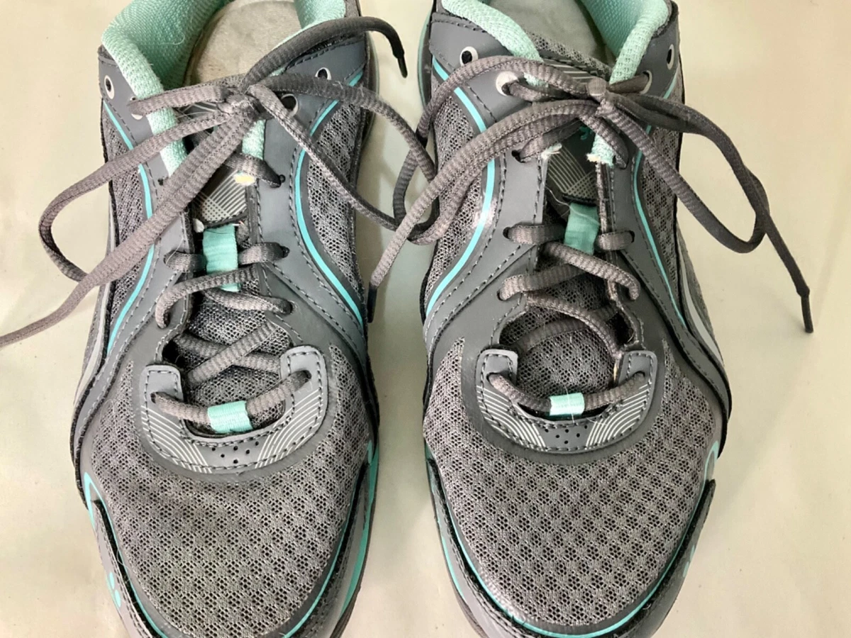 Shoes with turquoise soles sale