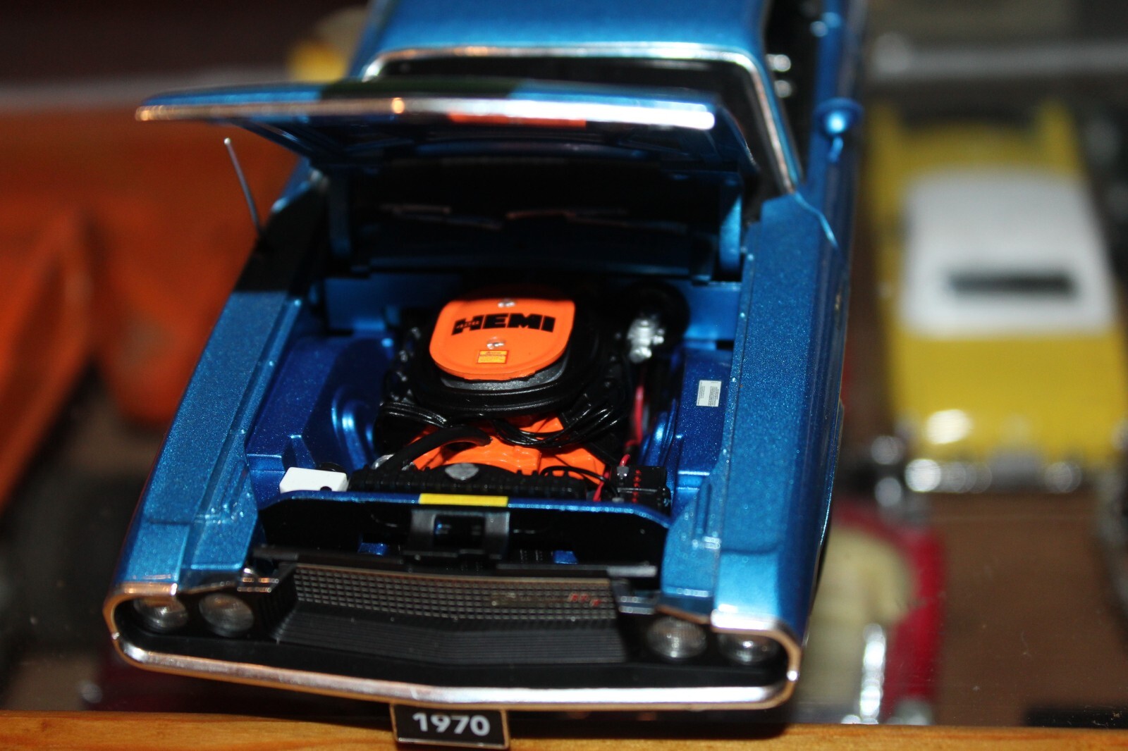 ERTL WIX 70th ANNIV. COMMEMORATIVE TWO DODGE CHALLENGERS  DIECAST SET in BOX