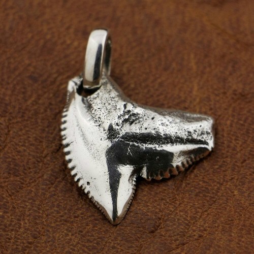 925 Sterling Silver Shark Teeth Pendants Charm Punk Jewelry TA85D - Picture 2 of 9