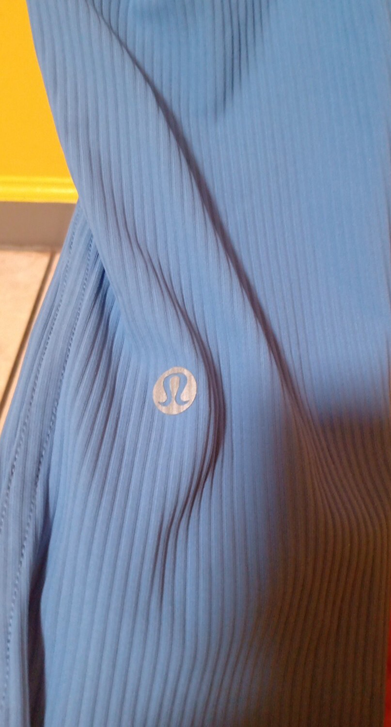 ALTRA Leggings blu Lululemon taglia 6 per favore guarda le mie altre inserzioni cose Lululemon