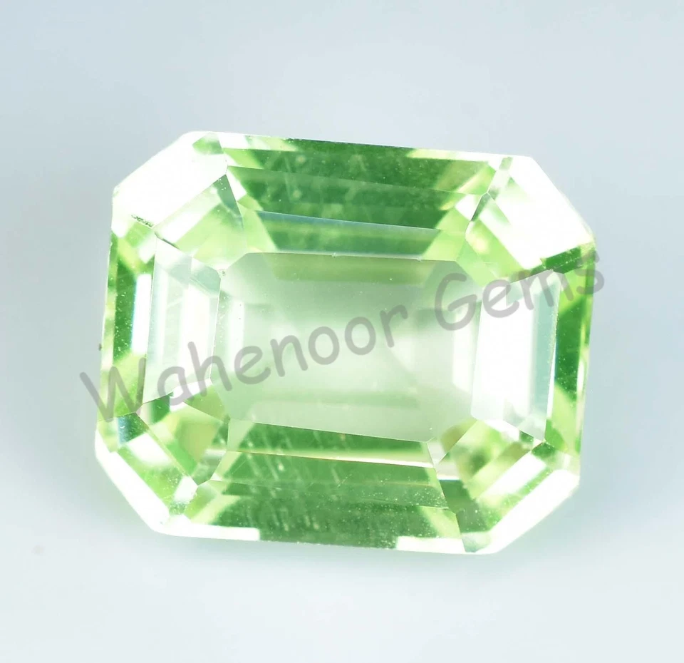7.85 Ct Natural Green Peridot Emerald Shape VVS Pak Gemstone AGL Certified - Image 2 of 4