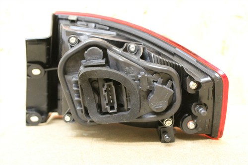 SEAT Toledo 2013-19 Left Outer Rear Tailight Unit 6JH945095E New Genuine part - Picture 2 of 4