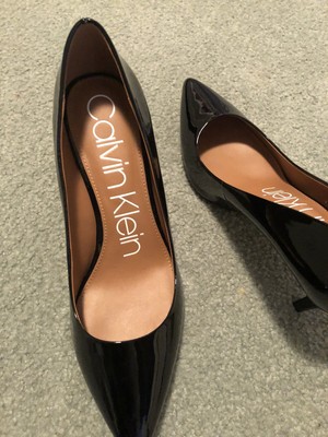 calvin klein rizzo pumps